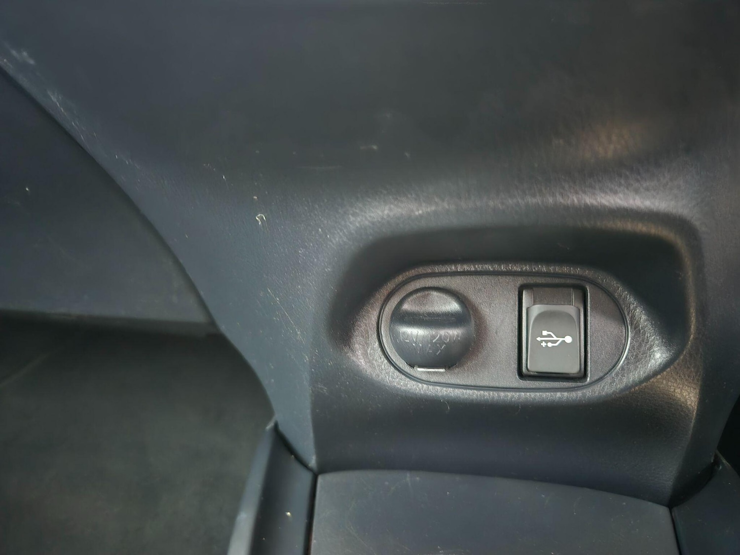 Used Toyota Yaris for sale - 77441045: Photo 27