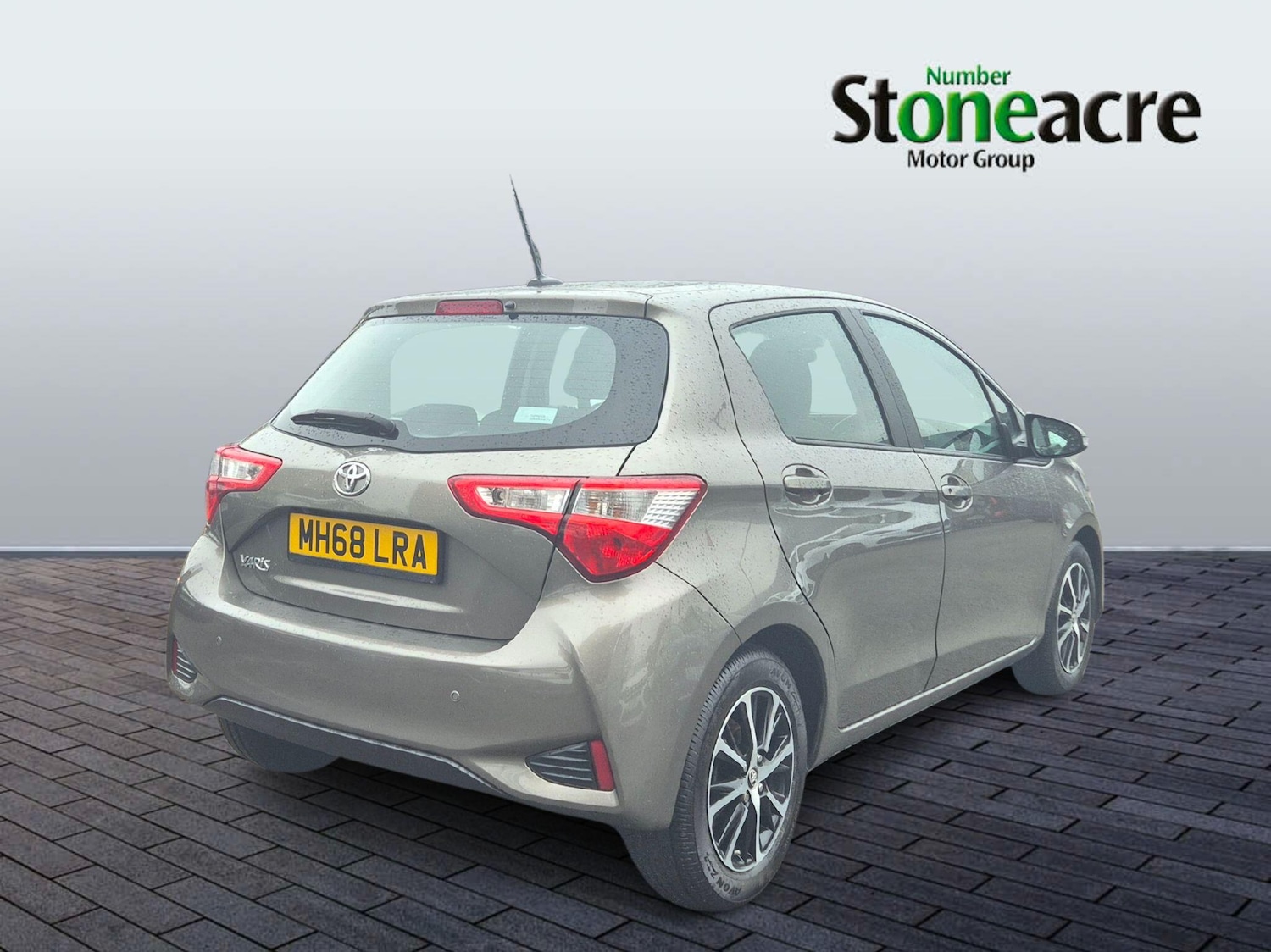 Used Toyota Yaris for sale - 77441045: Photo 3