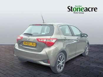 Used Toyota Yaris 2019 for sale - 77441045: Photo