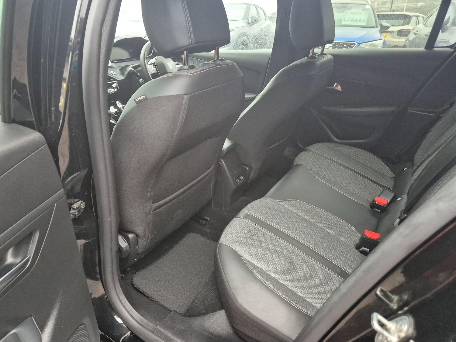 Used Peugeot 208 2024 for sale - 77386619: Photo 16