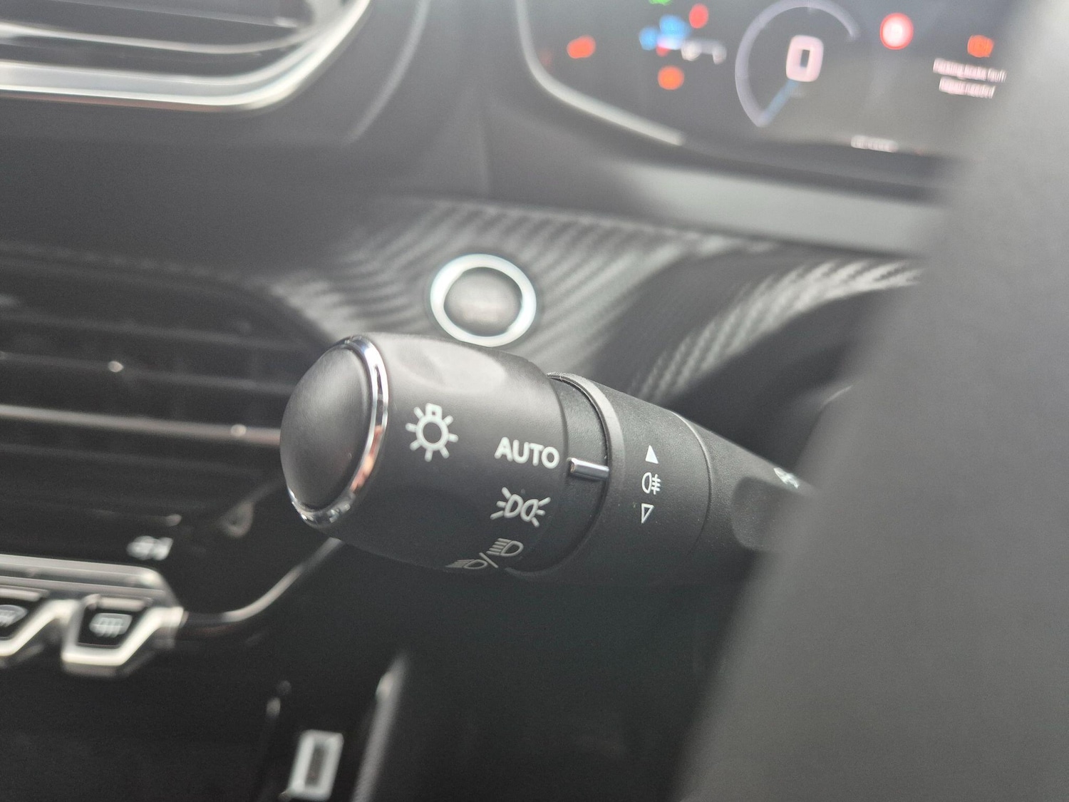 Used Peugeot 208 2024 for sale - 77386619: Photo 23