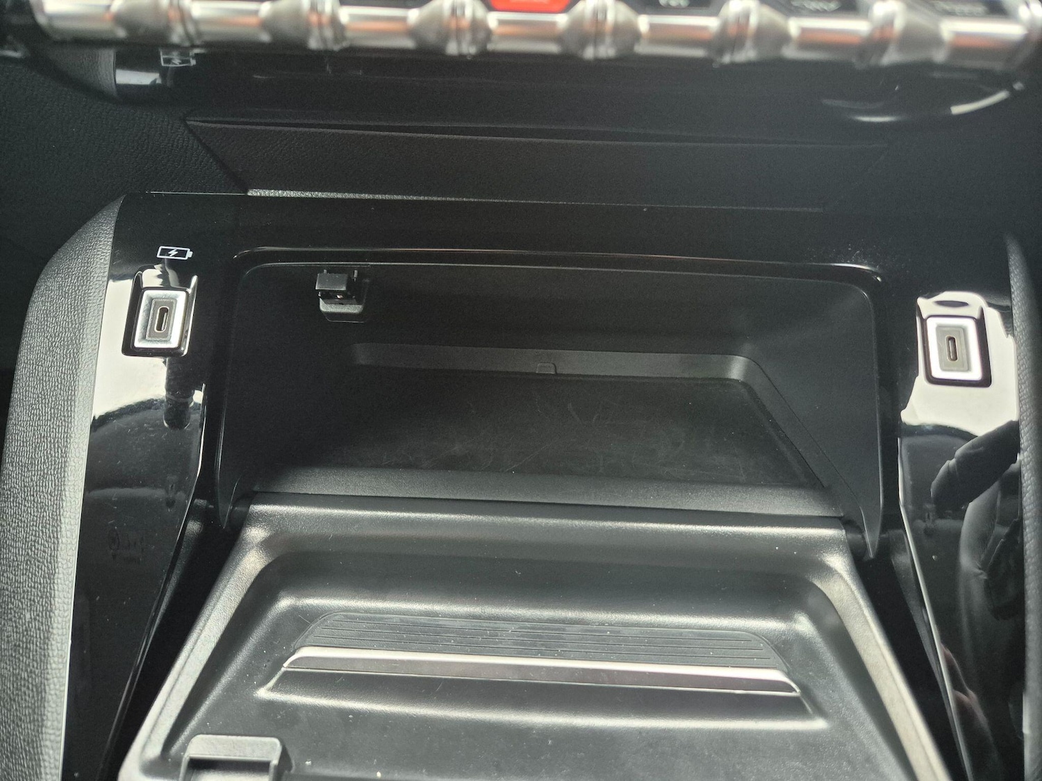 Used Peugeot 208 2024 for sale - 77386619: Photo 24