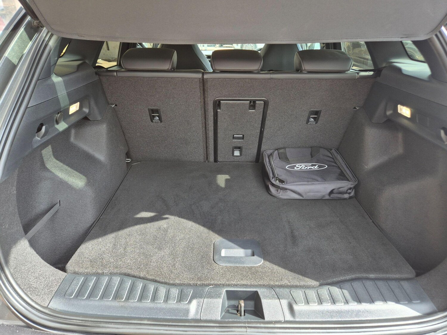 Used Ford Explorer 2024 for sale - 78148079: Photo 11