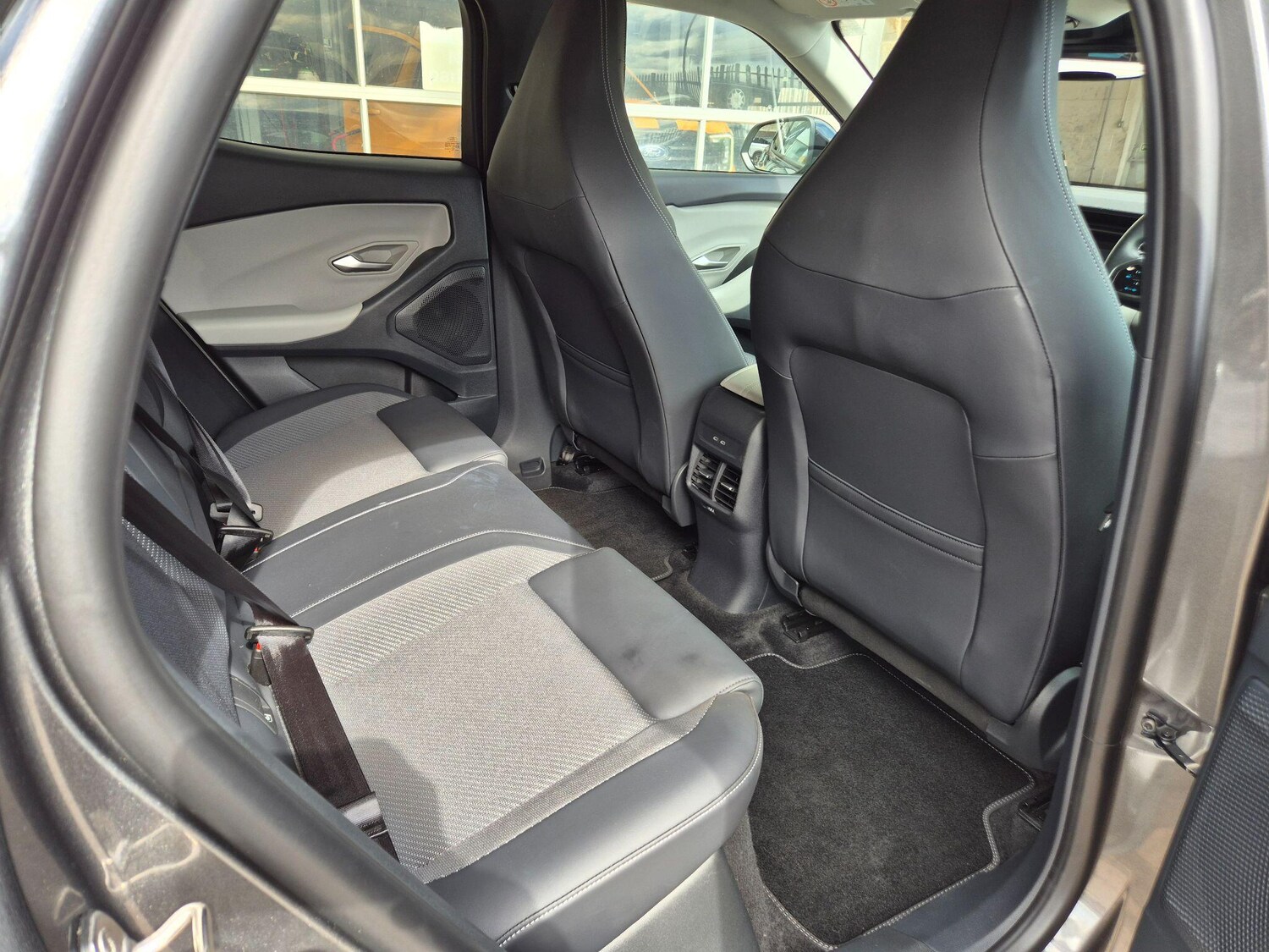 Used Ford Explorer 2024 for sale - 78148079: Photo 19