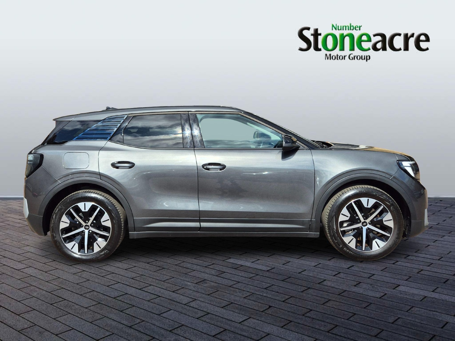 Used Ford Explorer 2024 for sale - 78148079: Photo 2