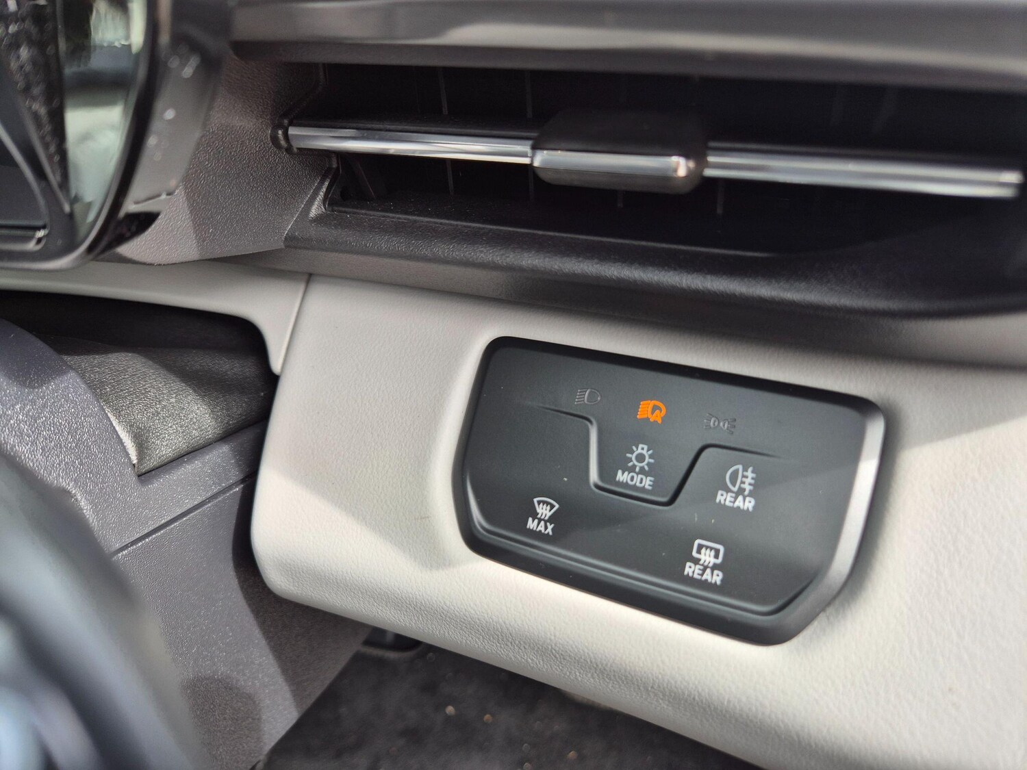 Used Ford Explorer 2024 for sale - 78148079: Photo 21