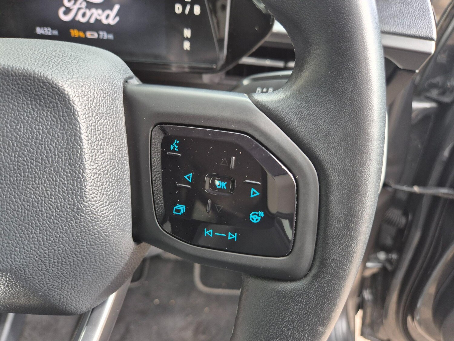 Used Ford Explorer 2024 for sale - 78148079: Photo 22