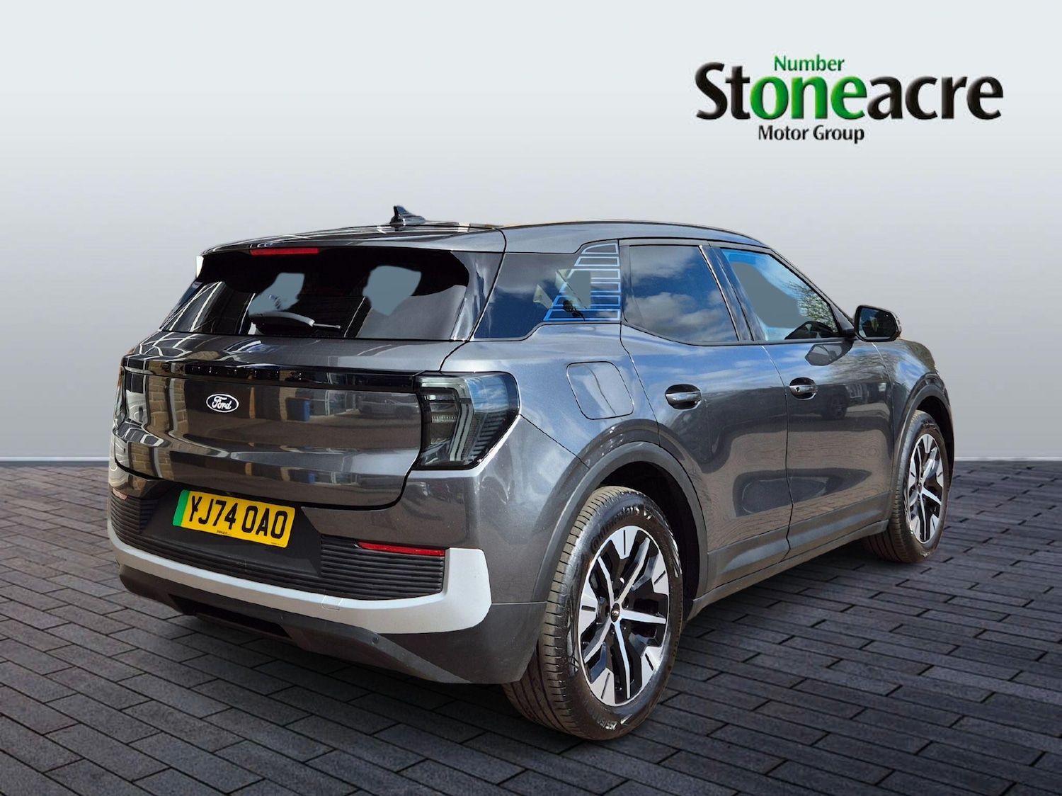 Used Ford Explorer 2024 for sale - 78148079: Photo 3