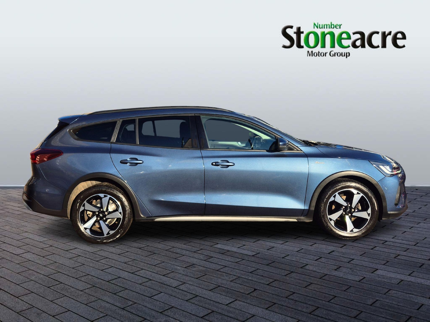 Used Ford Focus 2022 for sale - 76995497: Photo 2