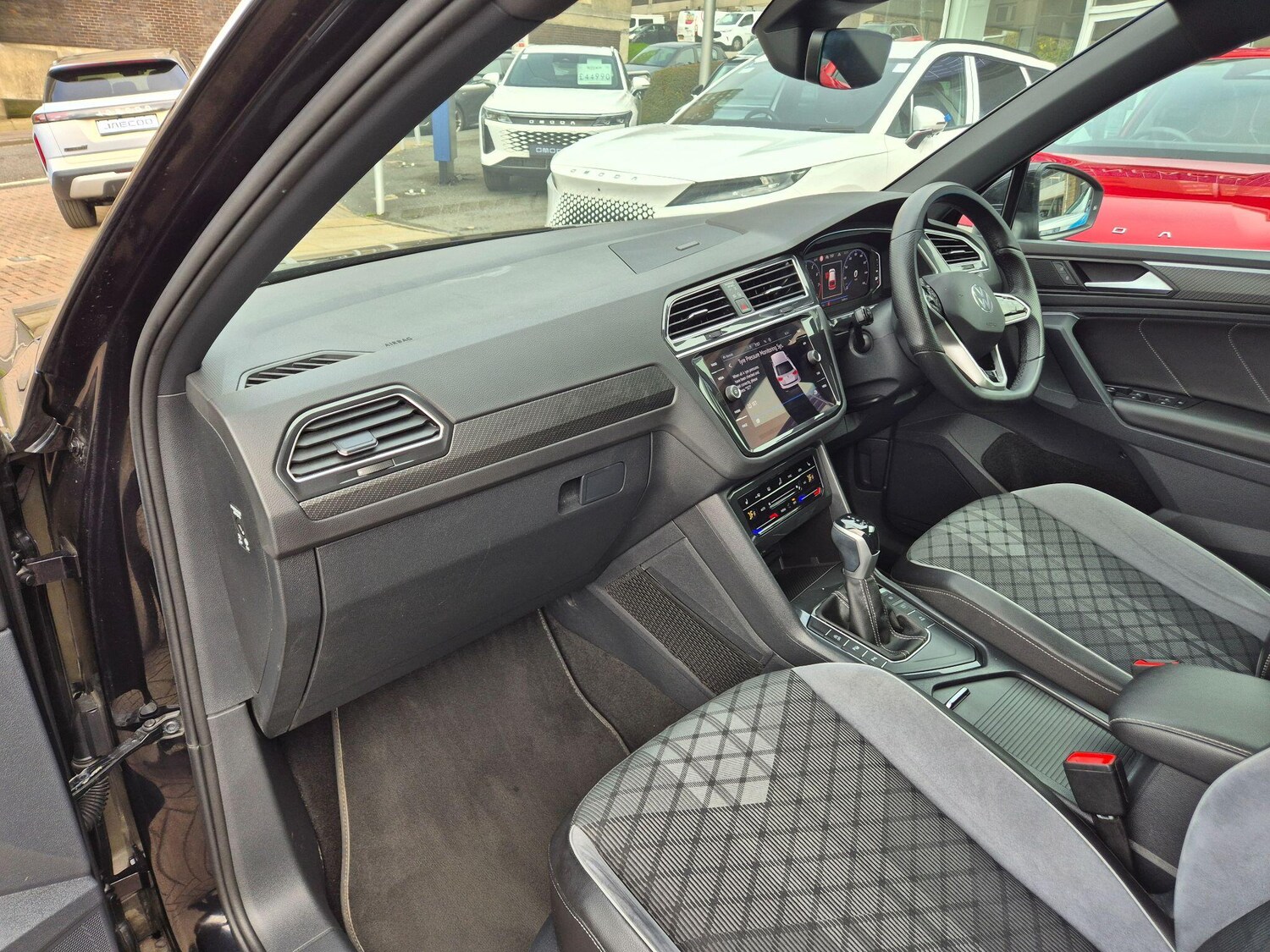 Used Volkswagen Tiguan for sale - 78099998: Photo 14