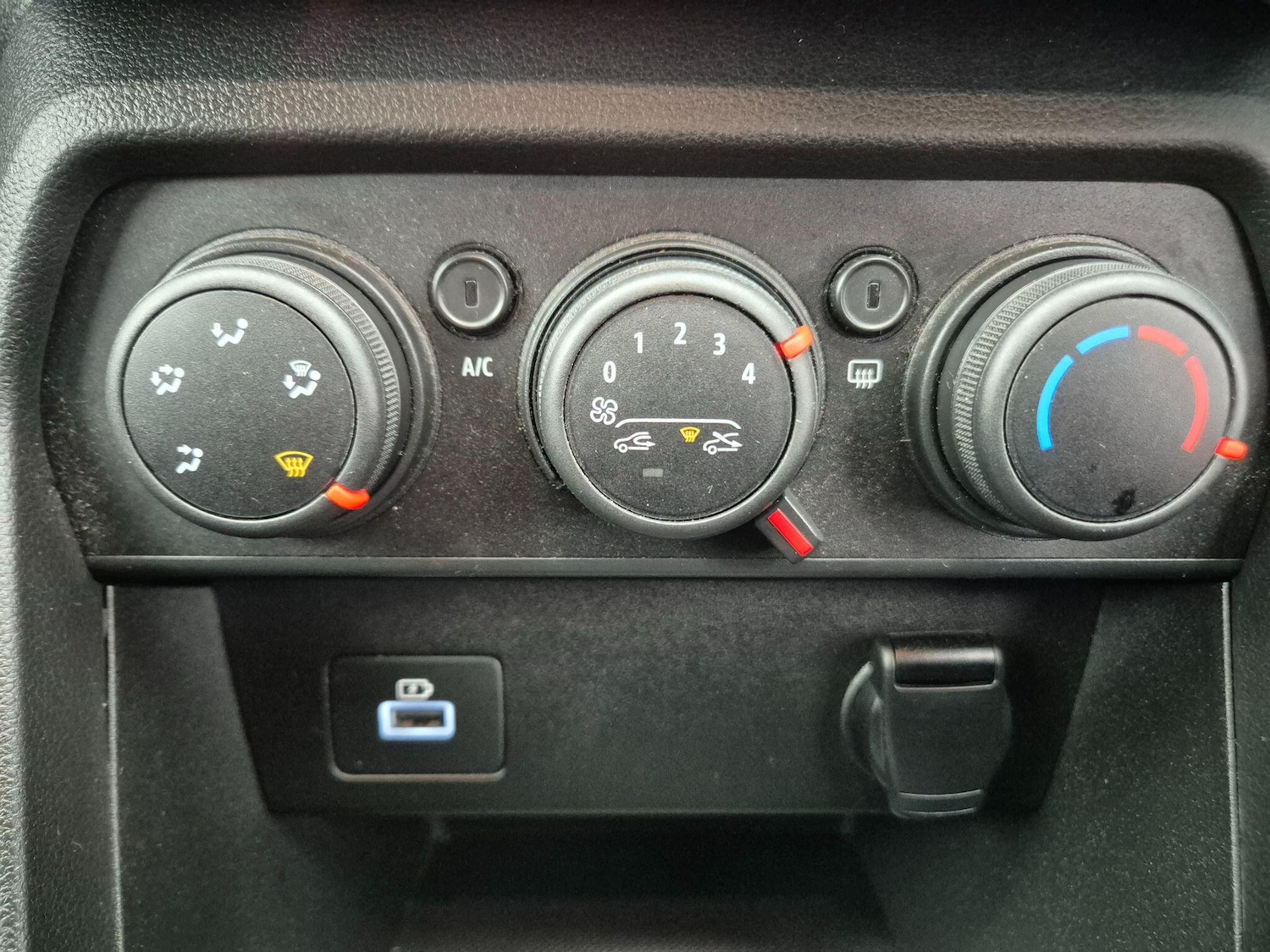 Used Dacia Sandero for sale - 77304978: Photo 25