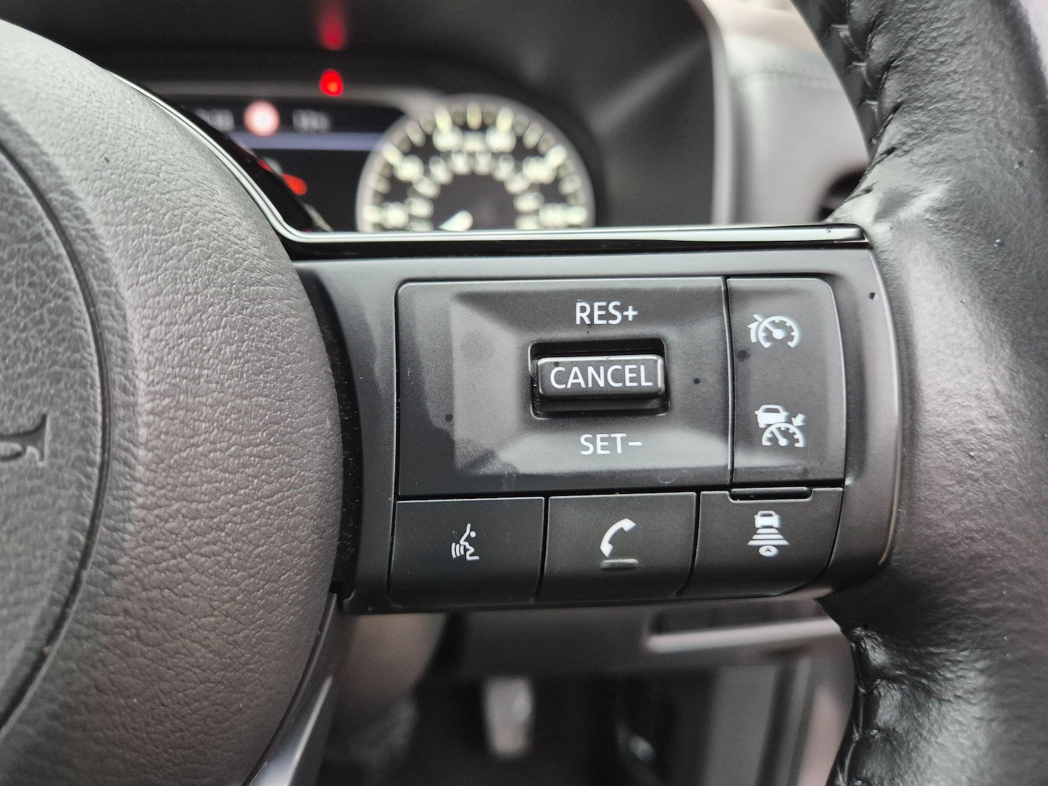 Used Nissan X-Trail 2024 for sale - 76781827: Photo 16