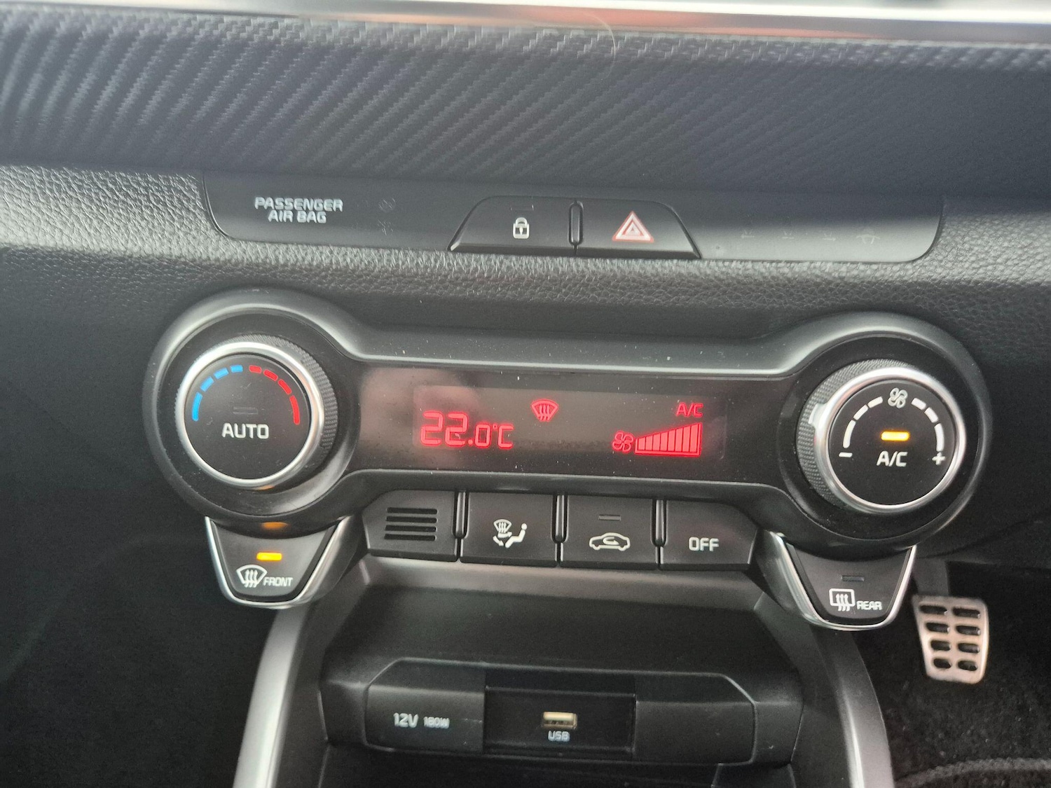 Used Kia Stonic 2022 for sale - 77304880: Photo 25