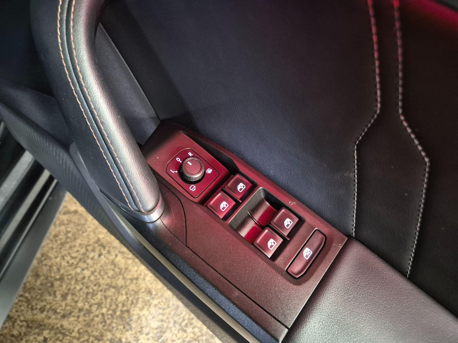 Used Cupra Leon 2024 for sale - 76899371: Photo 21