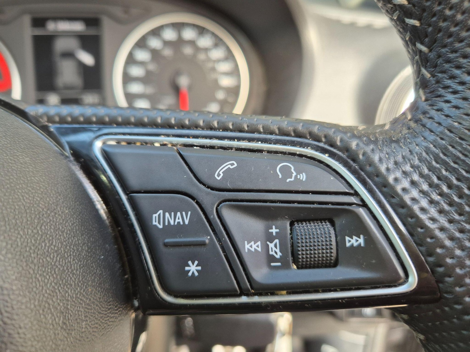 Used Audi Q2 for sale - 77737663: Photo 14