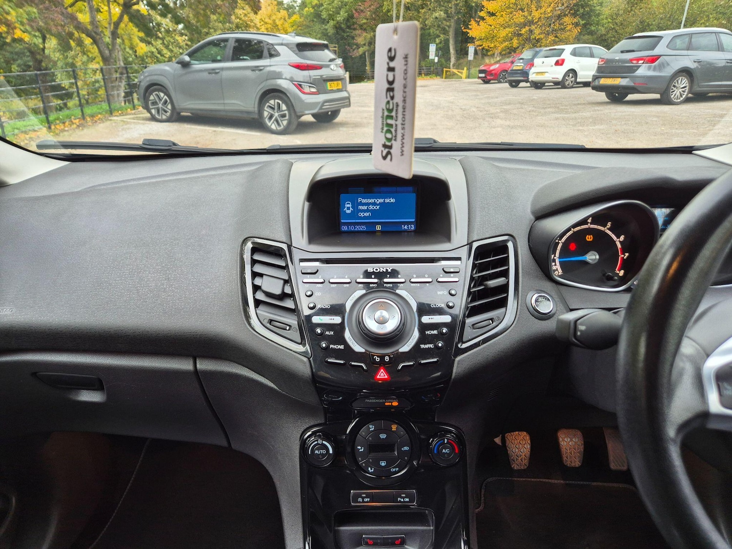 Used Ford Fiesta 2015 for sale - 76498709: Photo 16