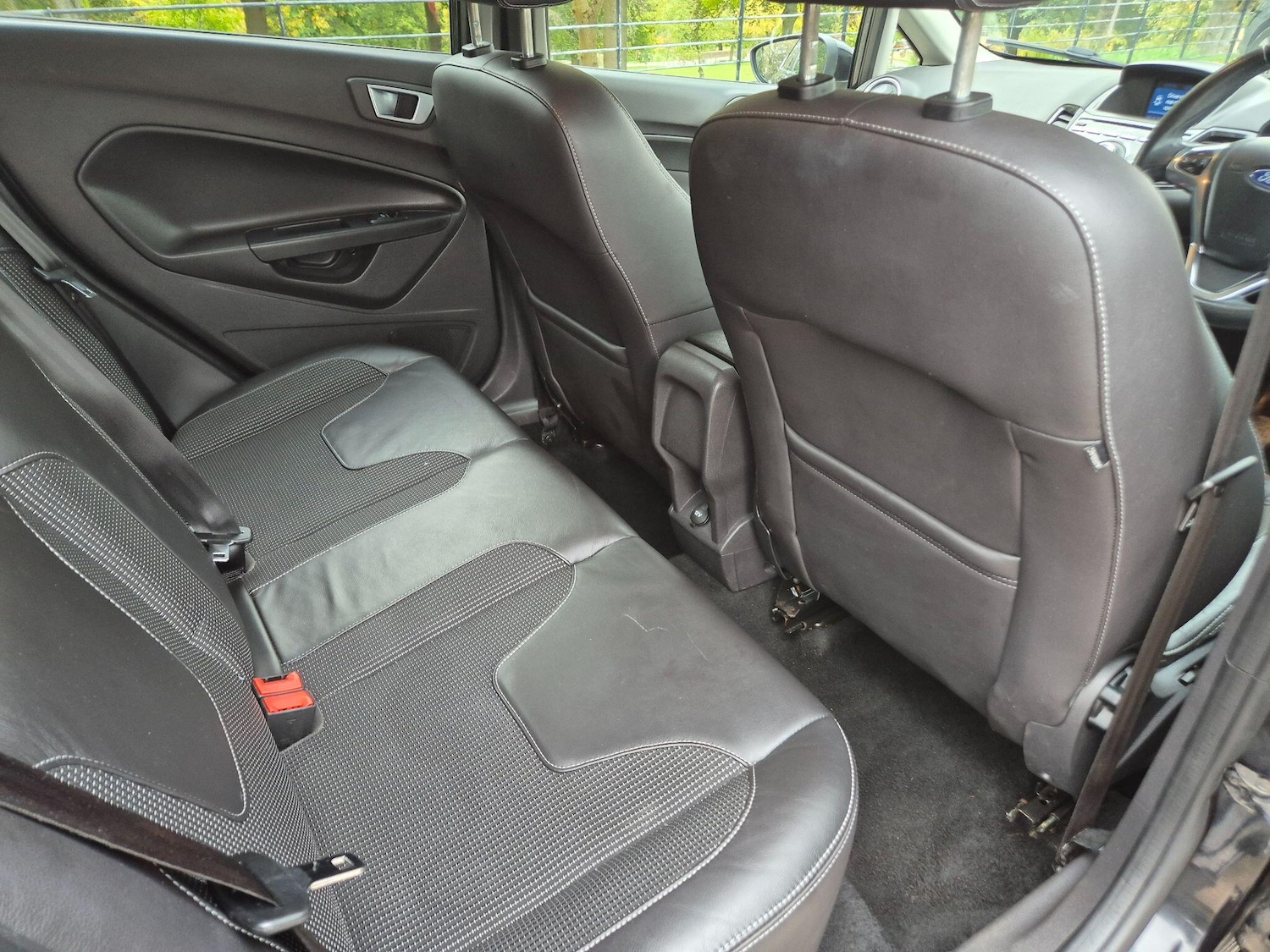 Used Ford Fiesta 2015 for sale - 76498709: Photo 18