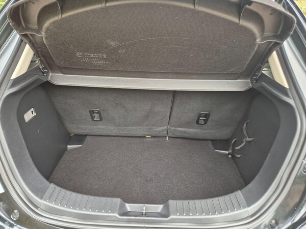 Used Mazda Mazda2 2022 for sale - 76259410: Photo 11