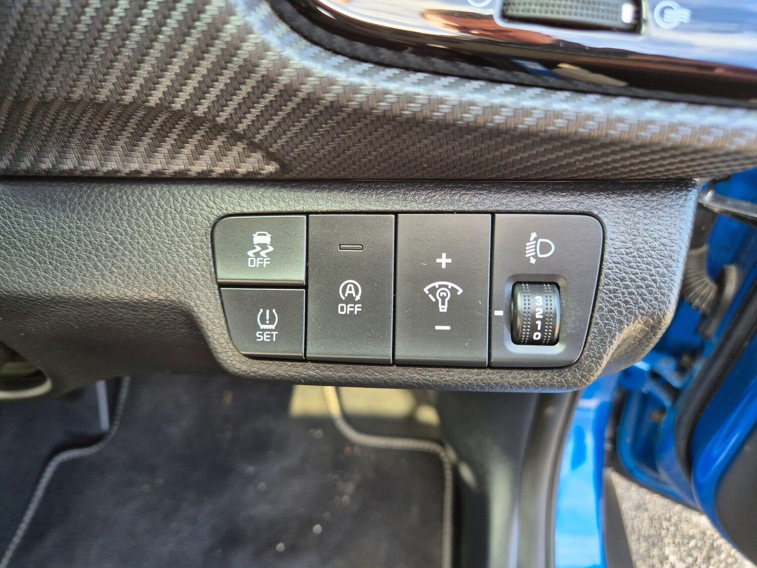 Used Kia Stonic 2024 for sale - 77647119: Photo 19