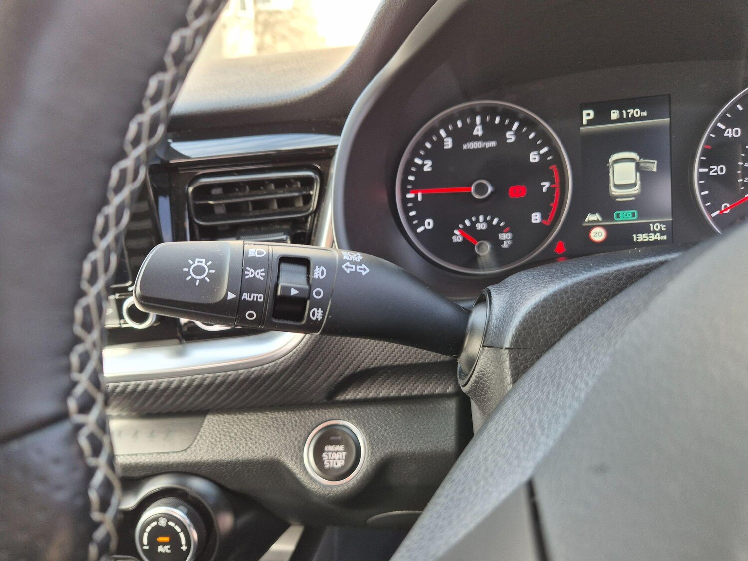 Used Kia Stonic 2024 for sale - 77647119: Photo 24