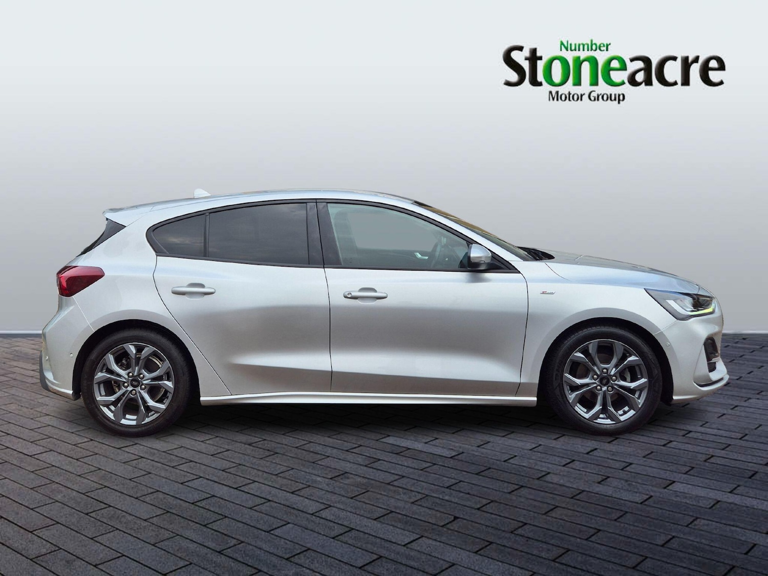 Used Ford Focus 2023 for sale - 77120567: Photo 2