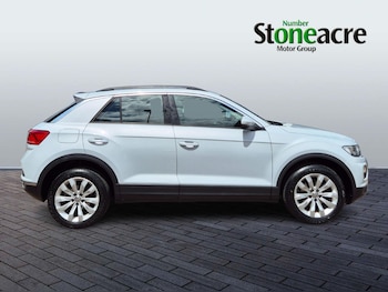 Used Volkswagen T-Roc 2018 for sale - 79106622: Photo
