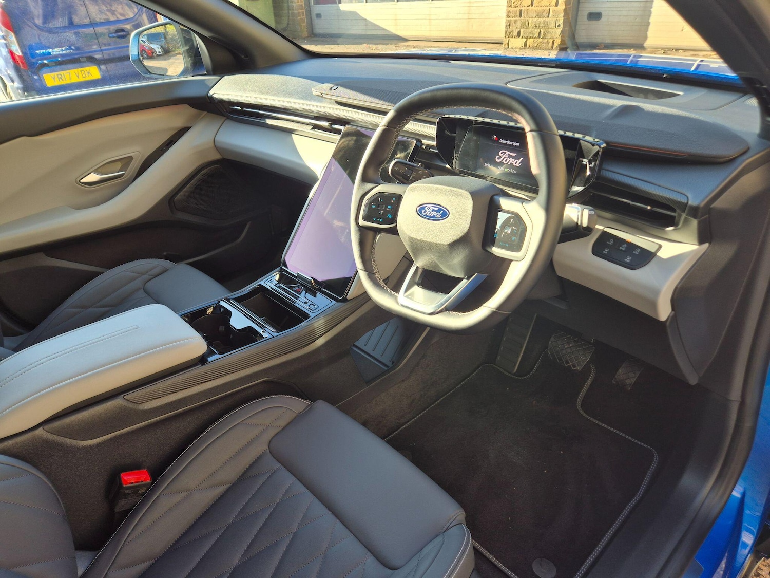 Used Ford Explorer 2025 for sale - 76666890: Photo 12