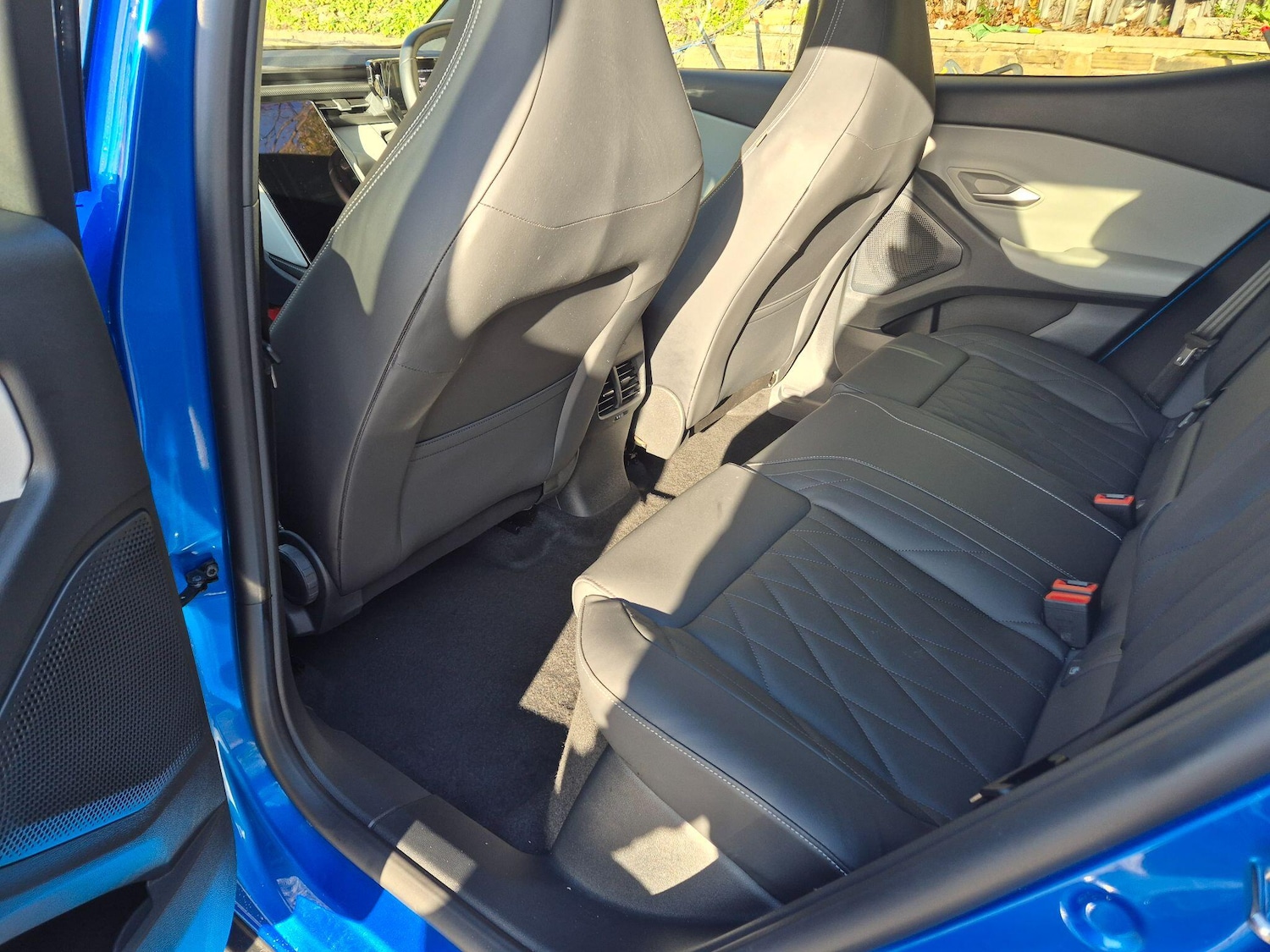 Used Ford Explorer 2025 for sale - 76666890: Photo 18