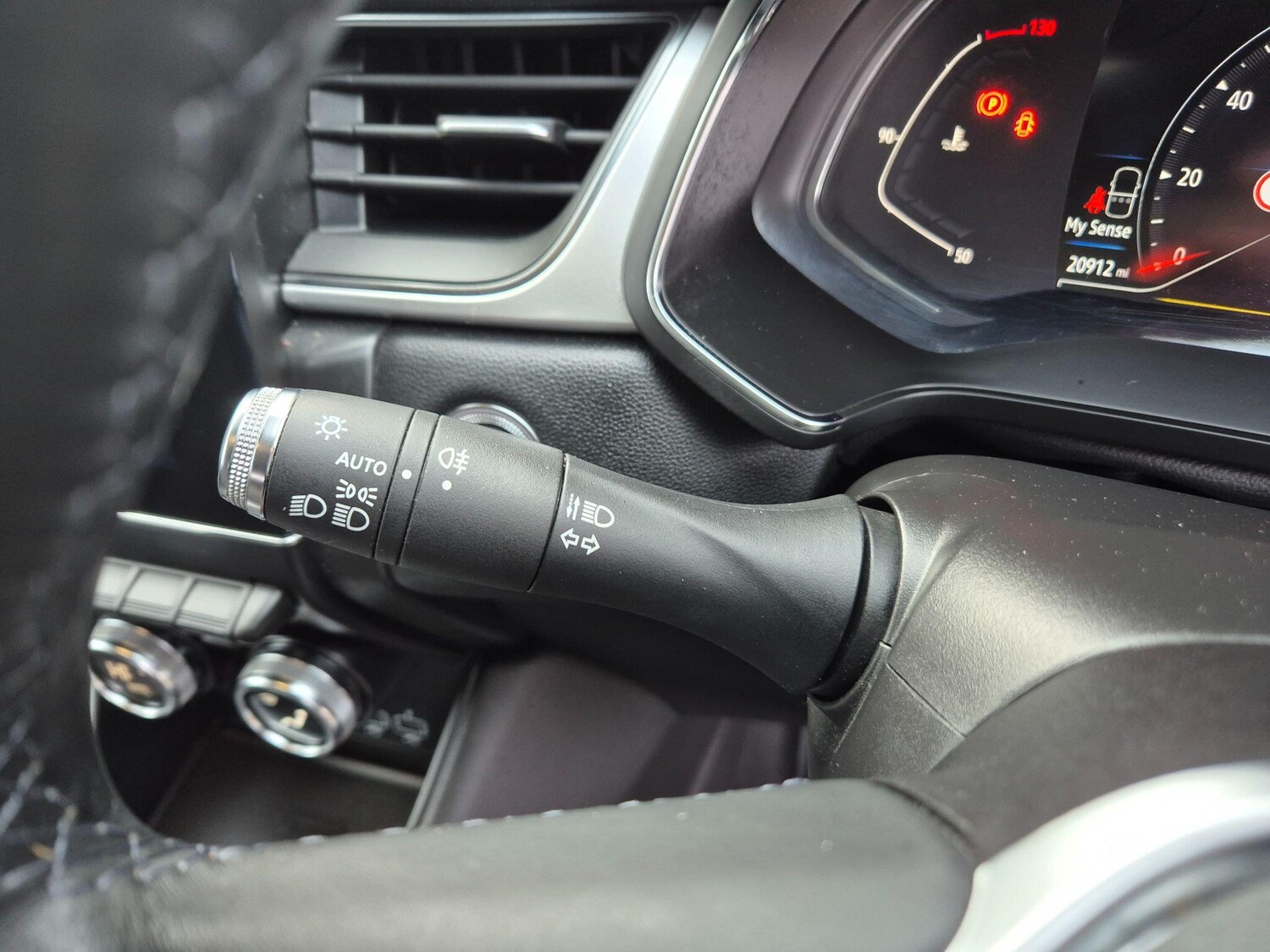 Used Renault Captur for sale - 77575375: Photo 22