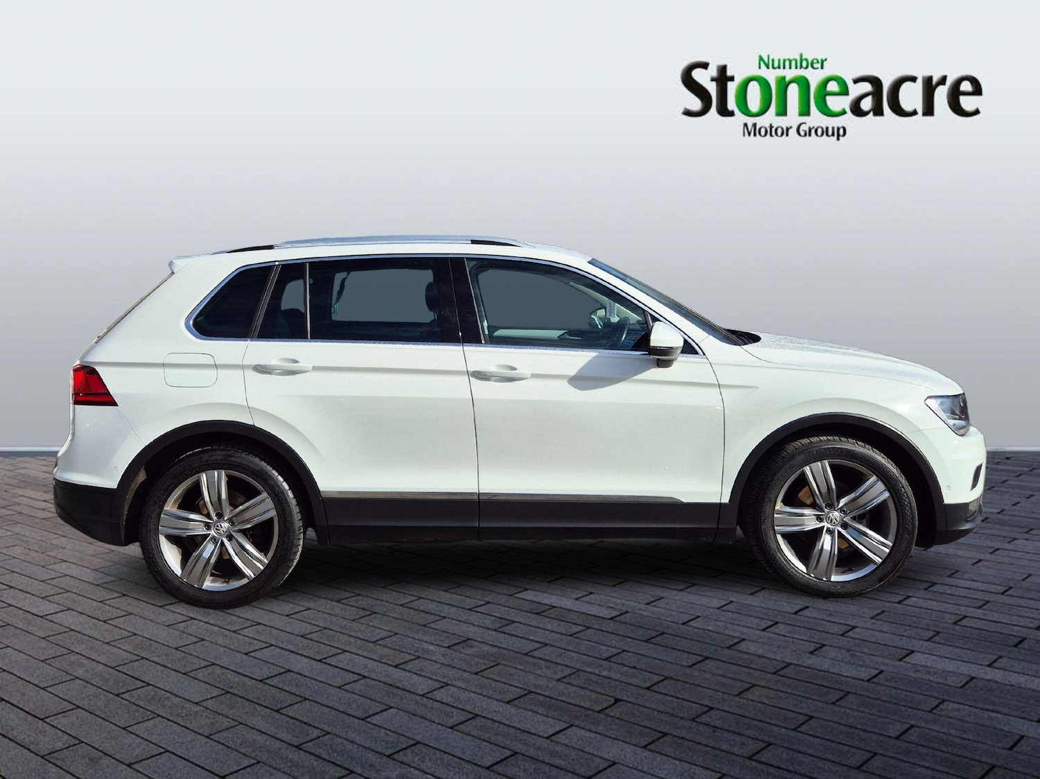 Used Volkswagen Tiguan for sale - 77738411: Photo 2