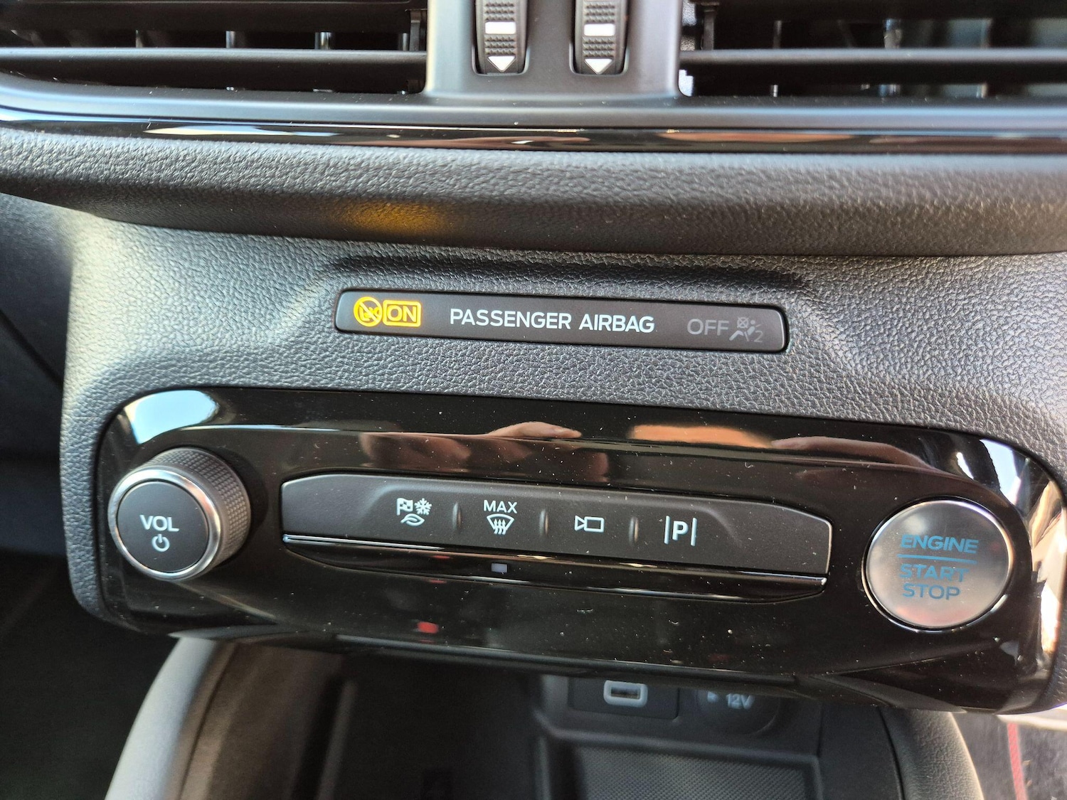 Used Ford Kuga 2025 for sale - 77109656: Photo 25