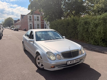 Used Mercedes-Benz E Class 2005 for sale - 78944314: Photo