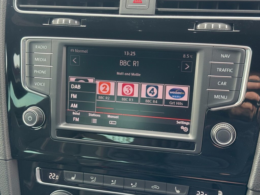 Used Volkswagen Golf 2017 for sale - 77725816: Photo 25