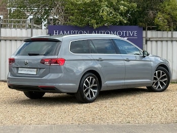 Used Volkswagen Passat 2023 for sale - 78357961: Photo