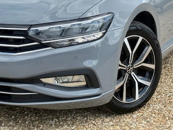 Used Volkswagen Passat 2023 for sale - 78357961: Photo