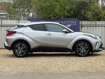 Used Toyota C-HR 2020 for sale - 78241800: Photo