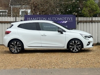 Used Renault Clio 2023 for sale - 77680940: Photo