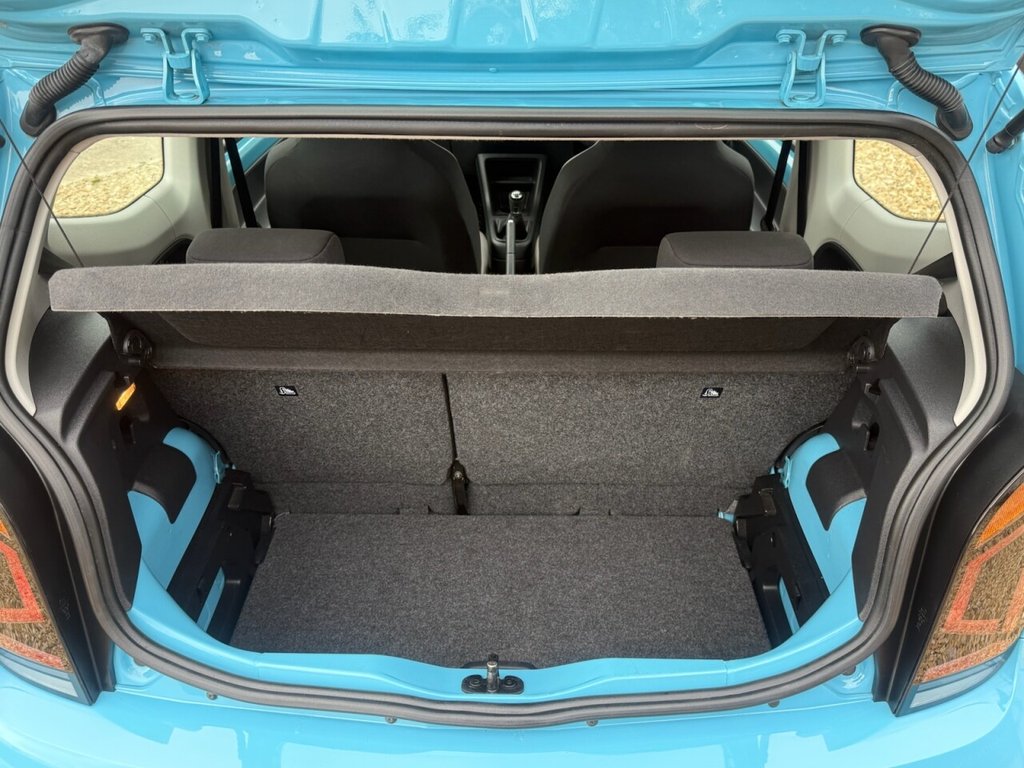 Used Volkswagen up! 2017 for sale - 76950114: Photo 16