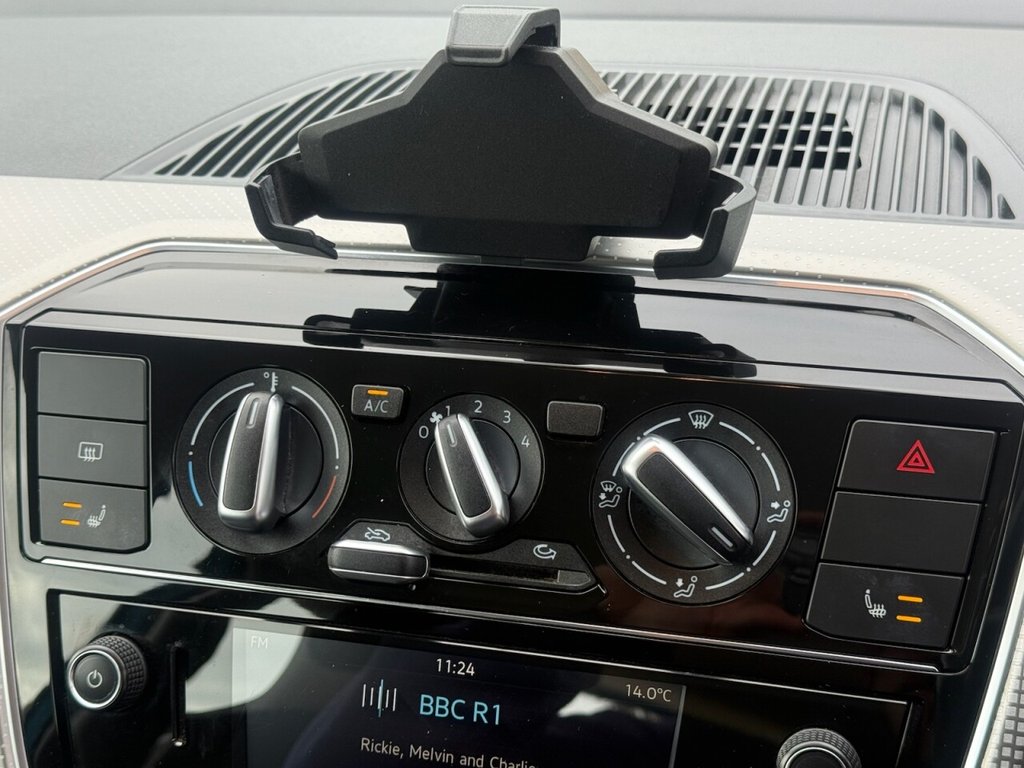 Used Volkswagen up! 2017 for sale - 76950114: Photo 29