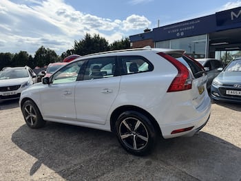 Used Volvo XC60 2017 for sale - 79875690: Photo