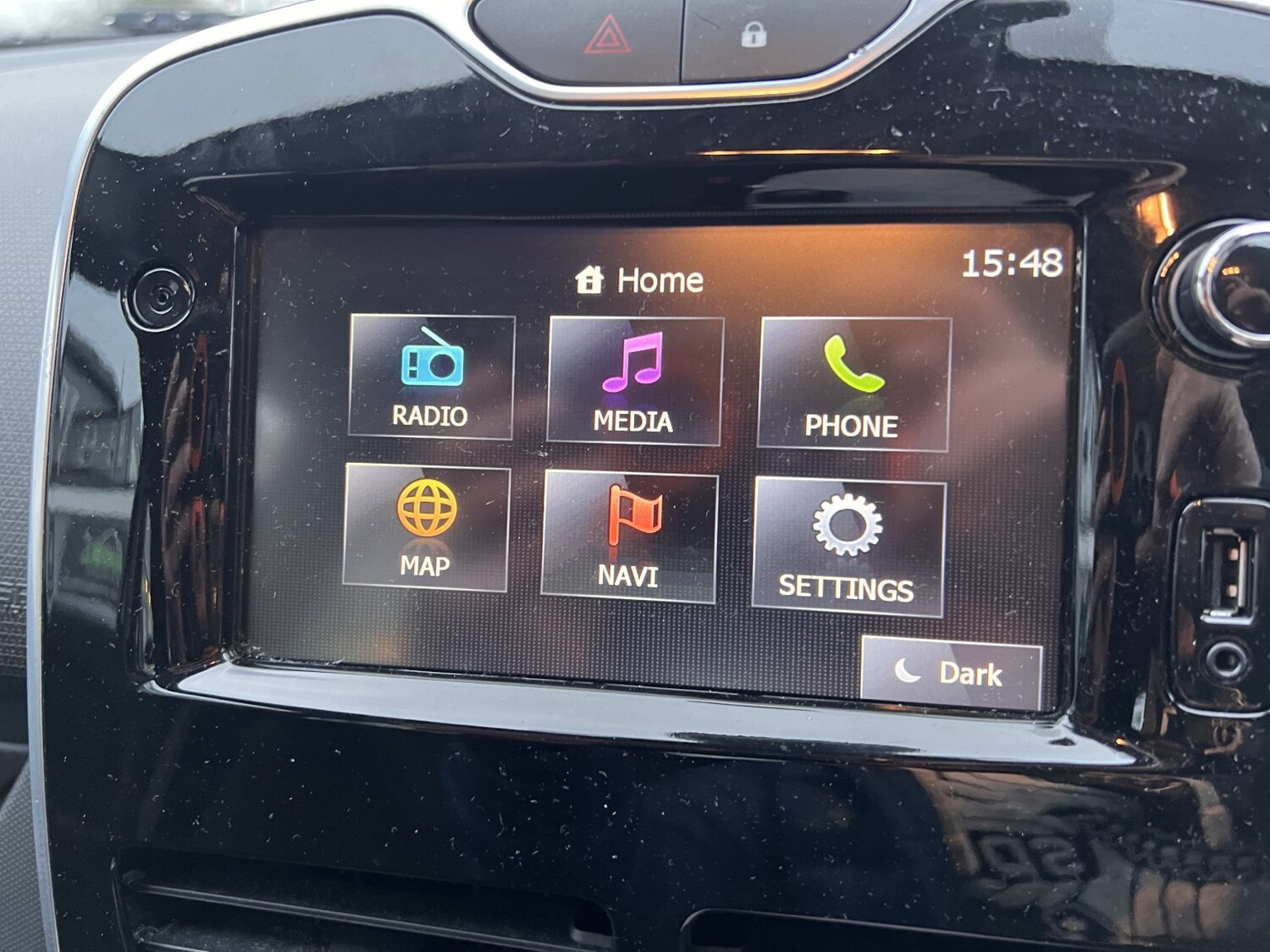 Used Renault Clio 2015 for sale - 77370672: Photo 10