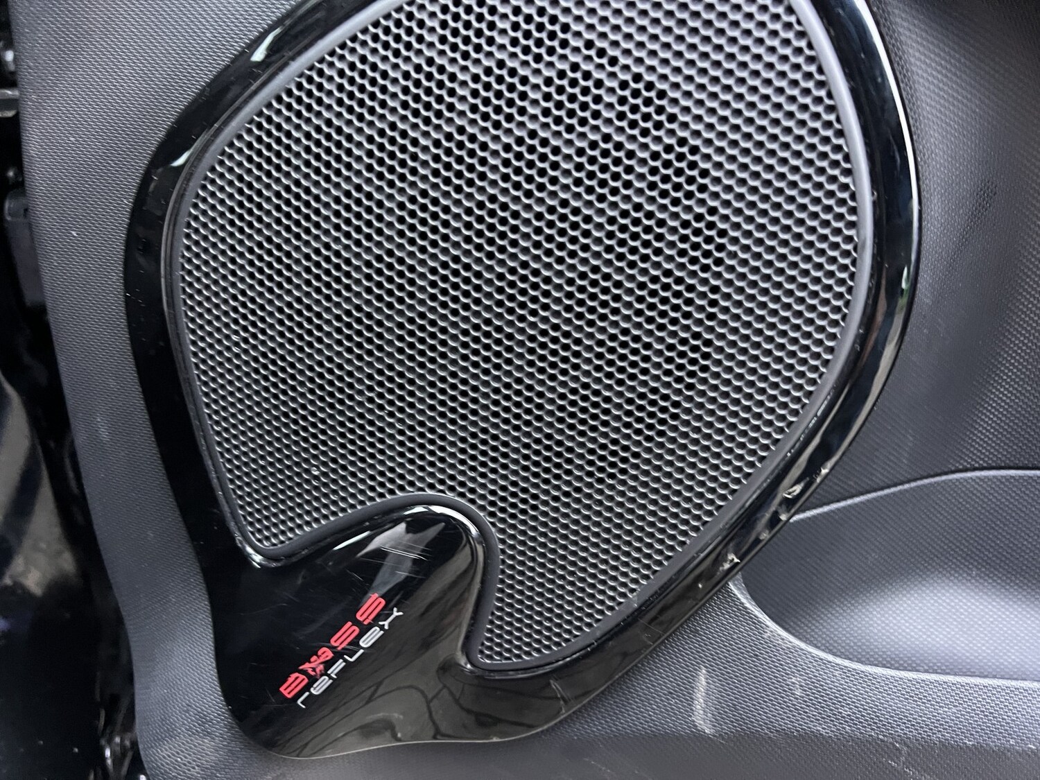 Used Renault Clio 2015 for sale - 77370672: Photo 11