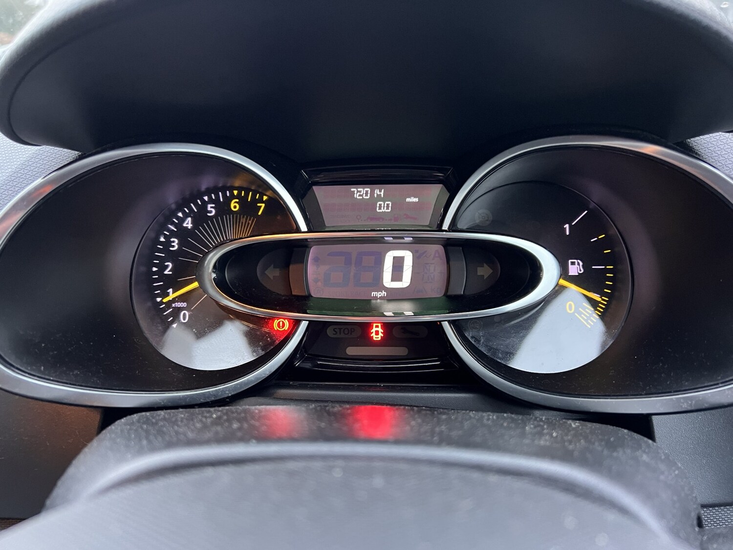 Used Renault Clio 2015 for sale - 77370672: Photo 8