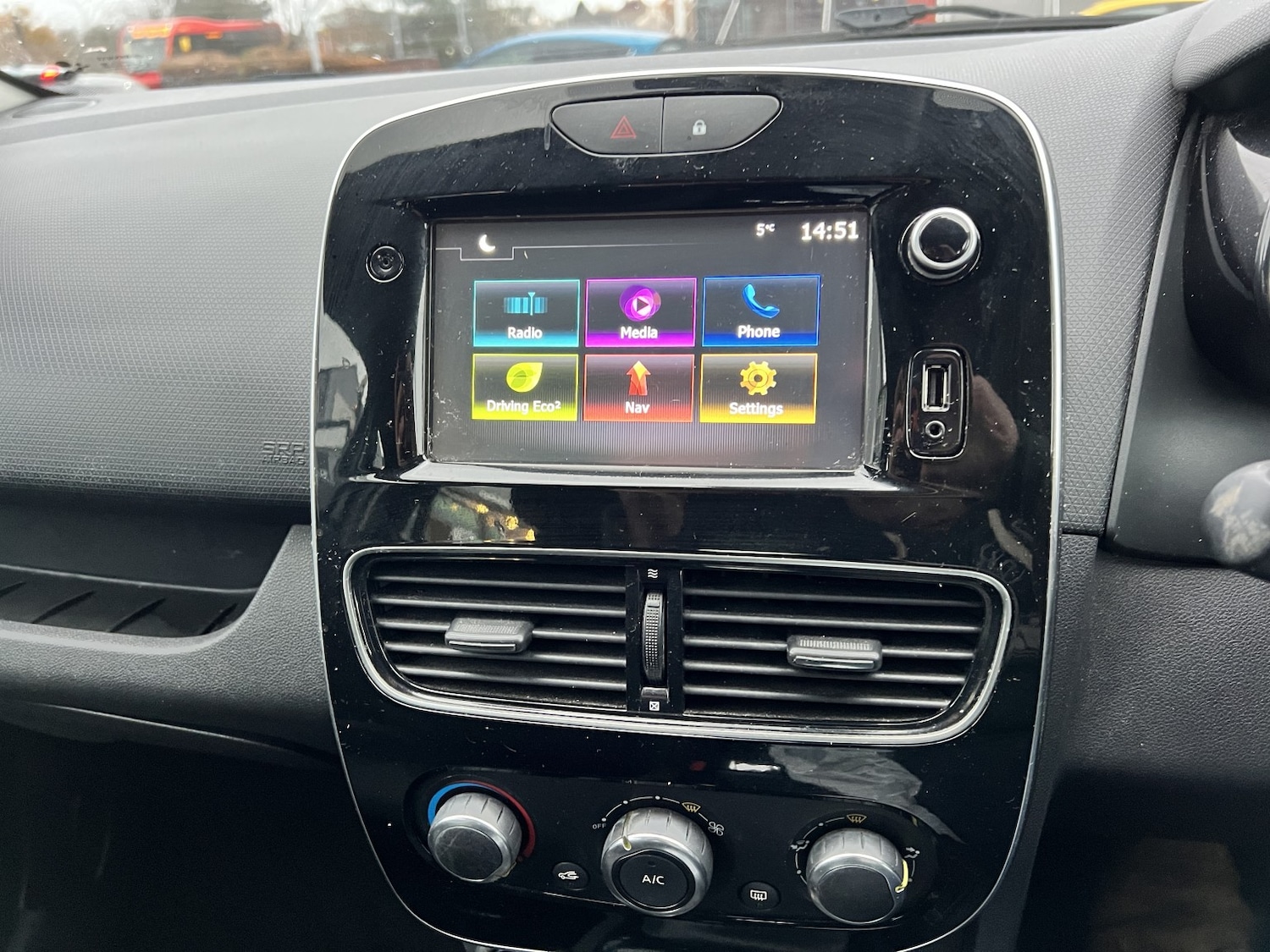 Used Renault Clio 2017 for sale - 77118586: Photo 8