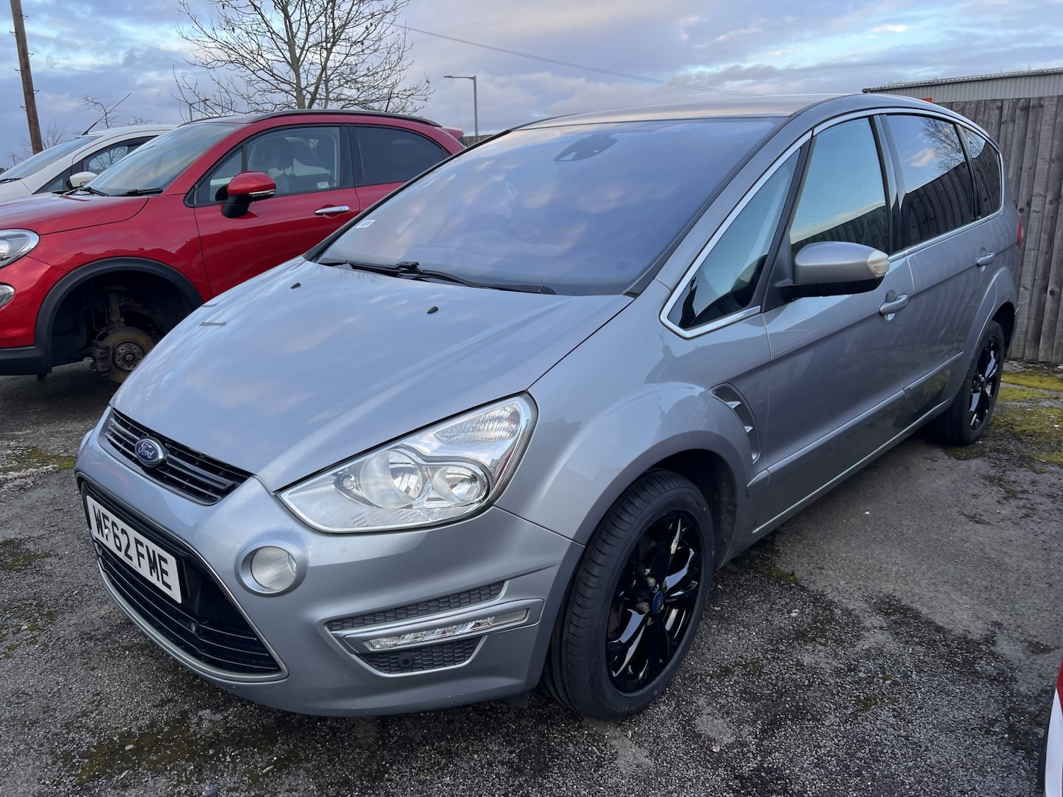Used Ford S-Max 2012 for sale - 77881025: Photo 2
