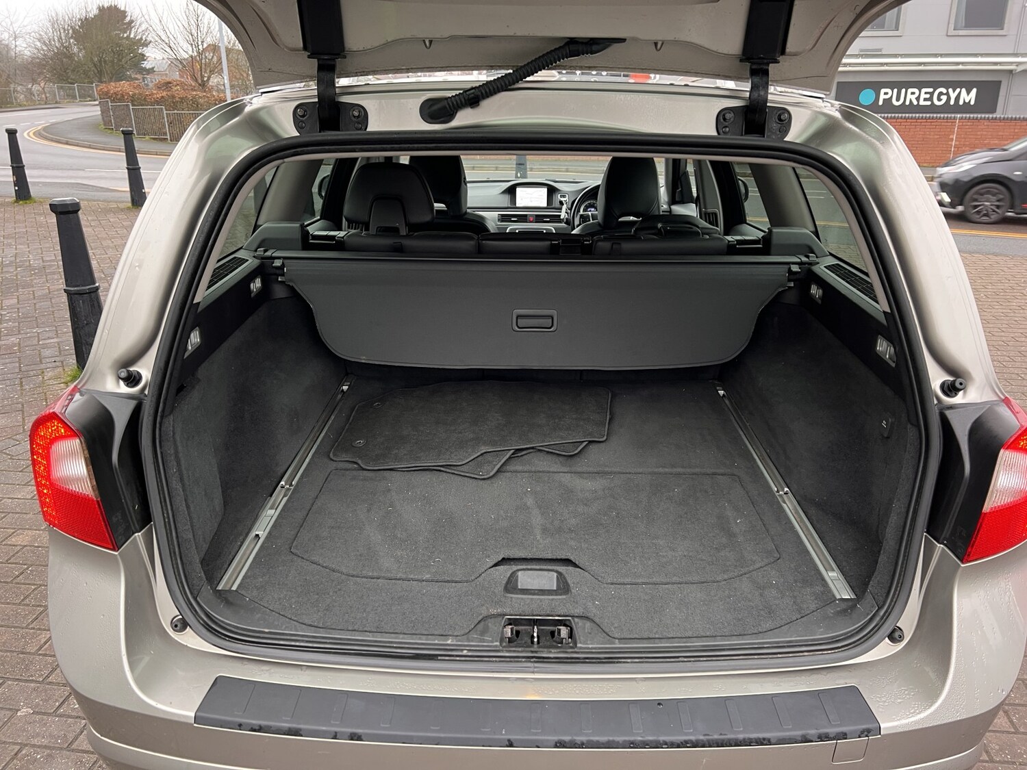 Used Volvo V70 2012 for sale - 77370707: Photo 16