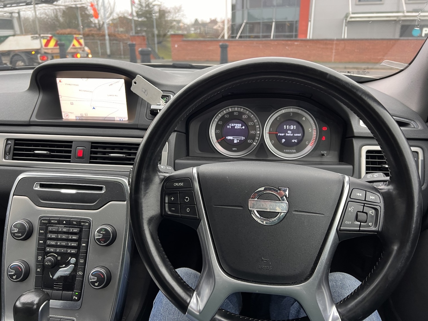 Used Volvo V70 2012 for sale - 77370707: Photo 9