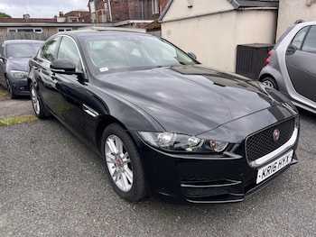 Used Jaguar XE 2016 for sale - 78750492: Photo