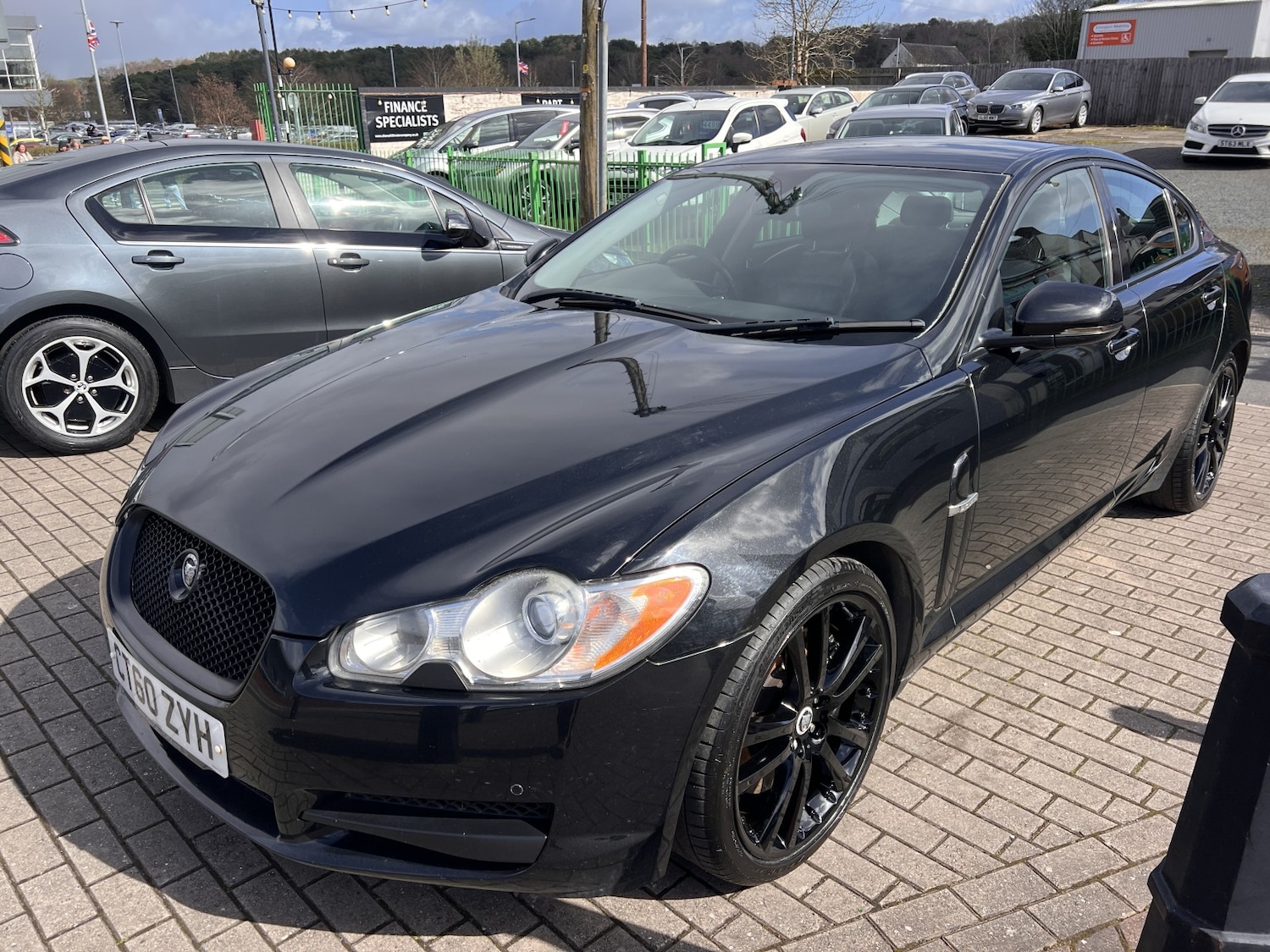 Used Jaguar XF 2010 for sale - 78057062: Photo 2