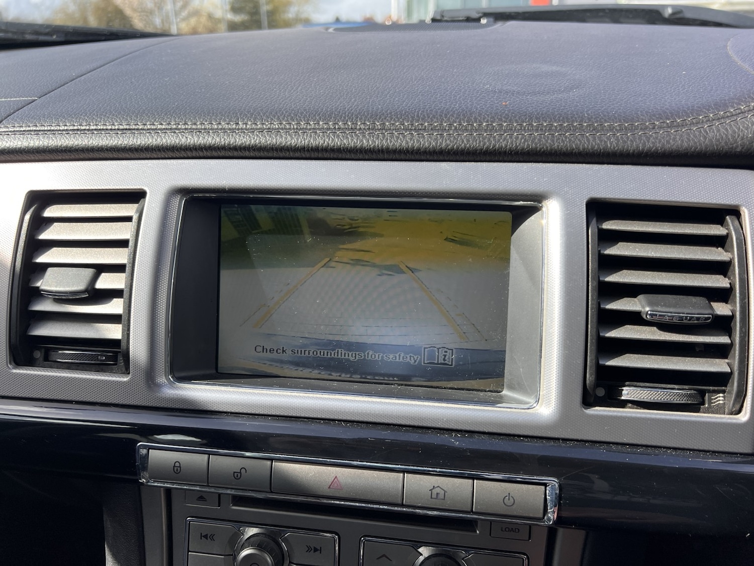 Used Jaguar XF 2010 for sale - 78057062: Photo 9